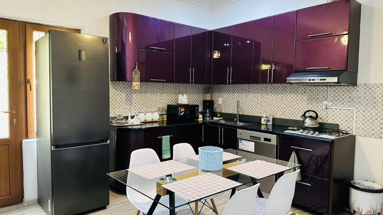 Sweet Apartment In 쿠타이시 외부 사진